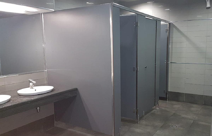 Сантехнические перегородки для школ