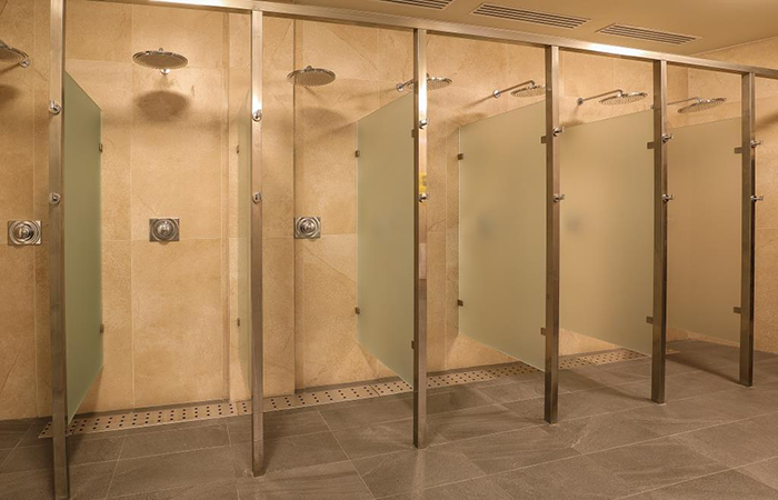 Стеклянные сантехнические перегородки