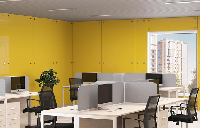 Золотистые стеновые панели